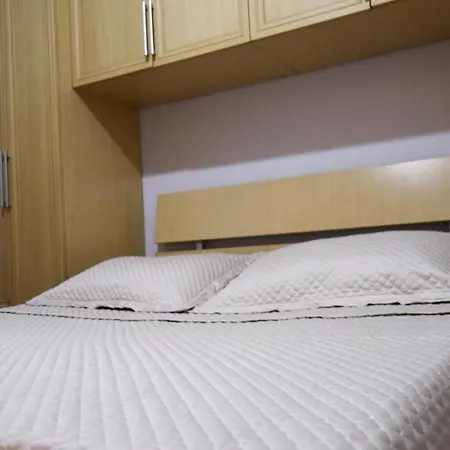 Serenity Apartment *